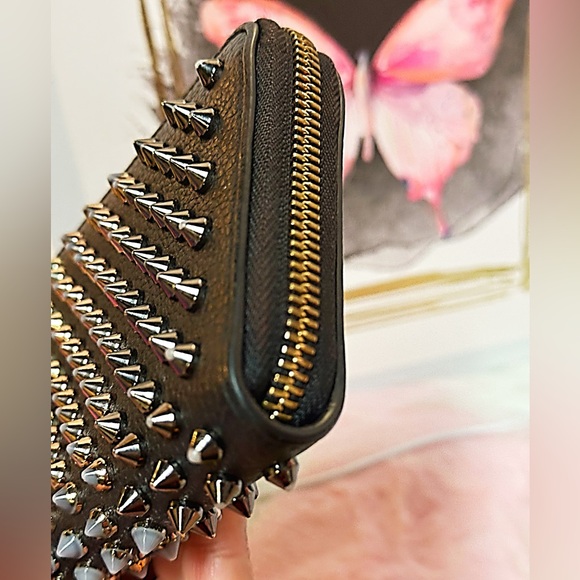 Christian Louboutin Long Wallet Studs Round Zip Gradation - Picture 11 of 12